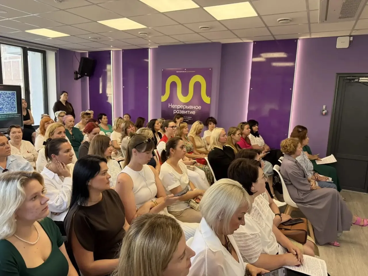 Принял участие в расширенном заседании координационного совета Южного внутригородского района.

Встр