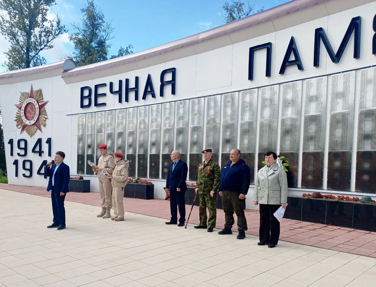 27 мая на площади Жукова прошел торжественный старт военно-патриотических сборов. Открыл мероприятие
