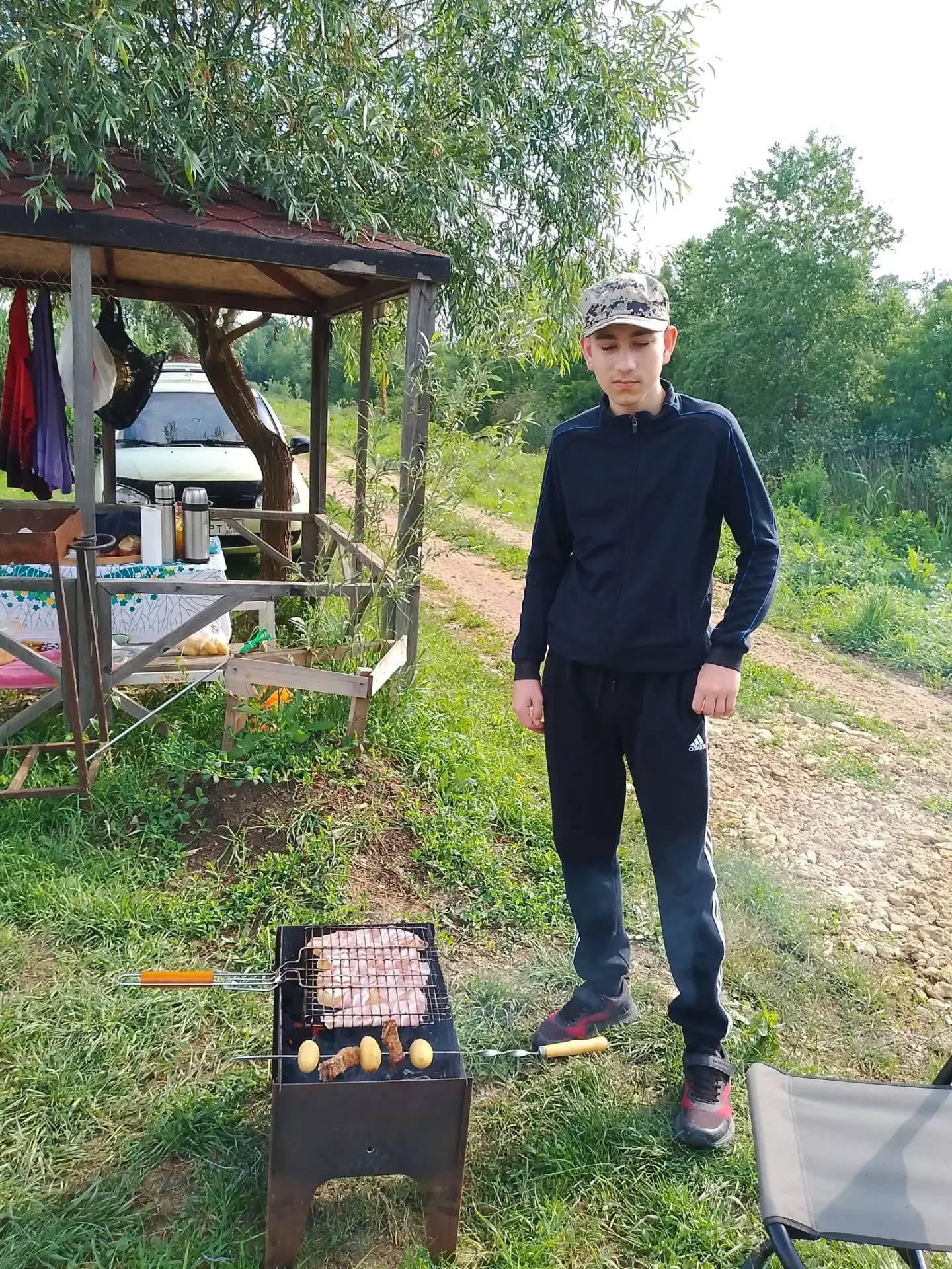 Летние каникулы- счастливое время для школьников! Выезды на  рыбалку, на базы отдыха, культурные экс