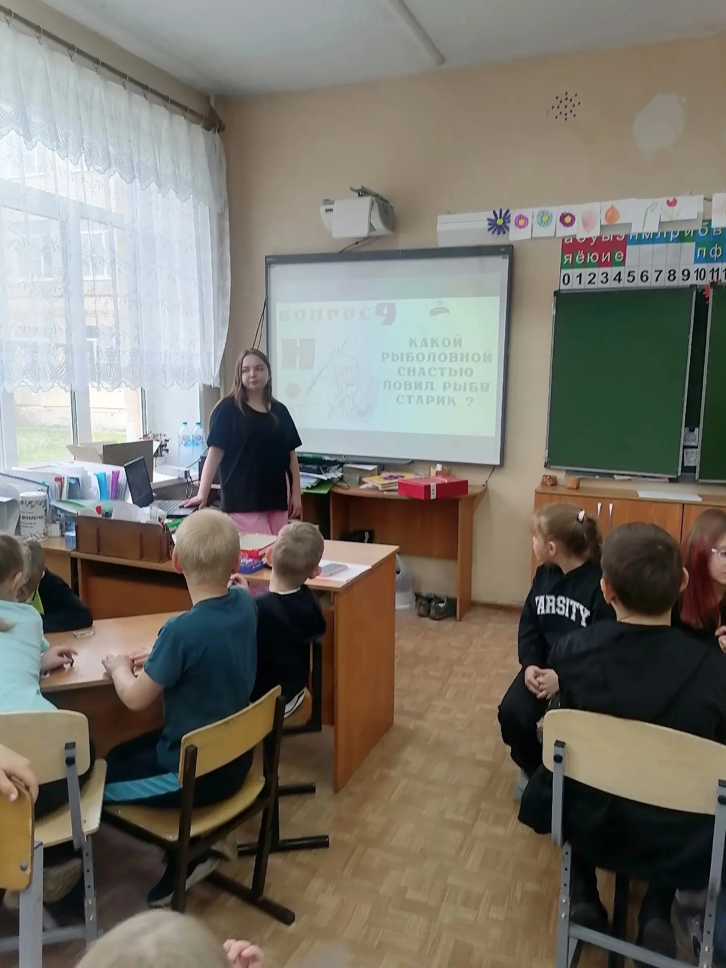 После обеда 3 июня ребята приняли участие в квиз- игре "Сказочный переполох" ( по сказкам А. С. Пушк