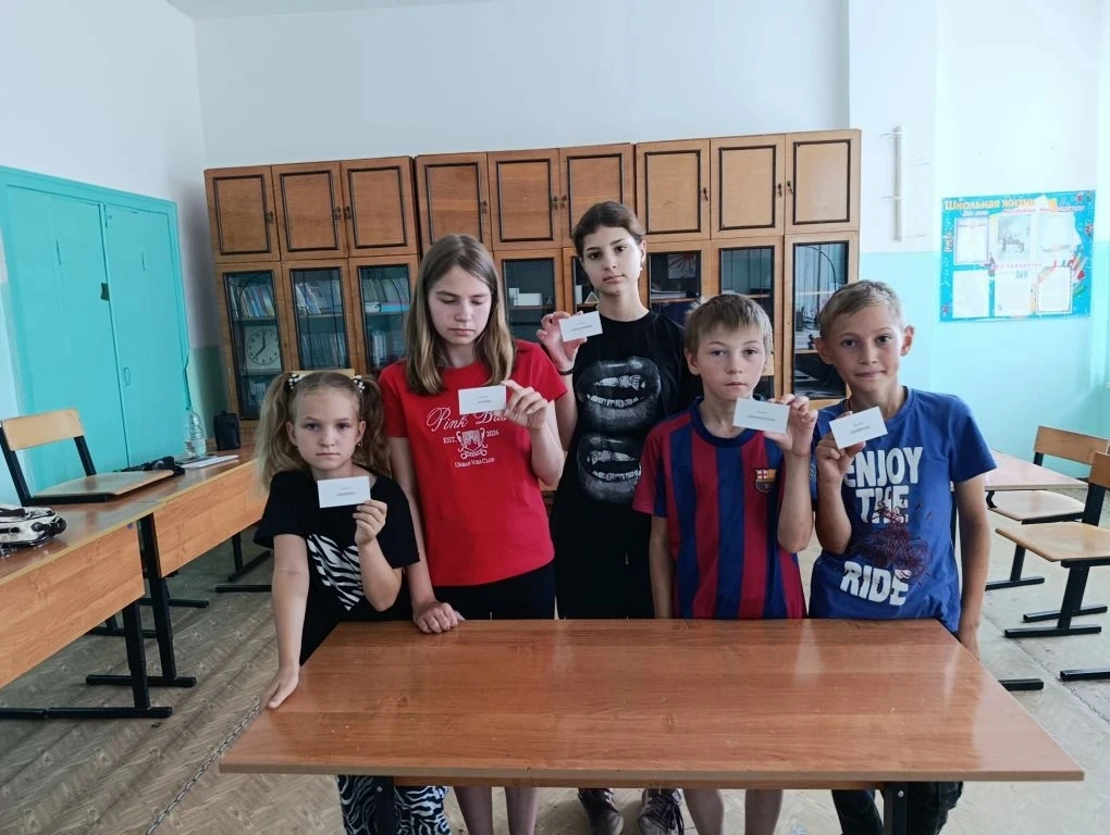 🚀 12-й день в «Спектре»: заглядываем в будущее!

Сегодня наш лагерь превратился в настоящий город м