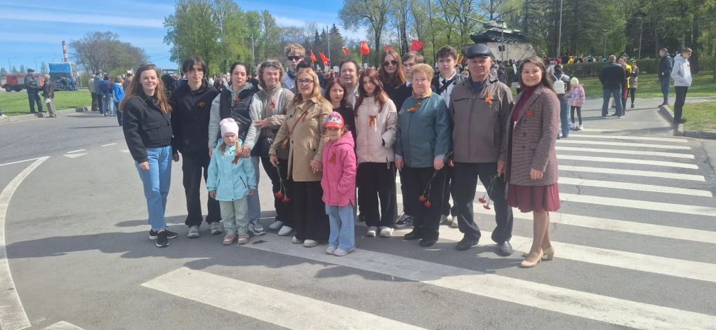Студенты с гордостью несли Георгиевскую ленточку!🎗️

⭐Сегодняшний день наполнен особым смыслом. Он 