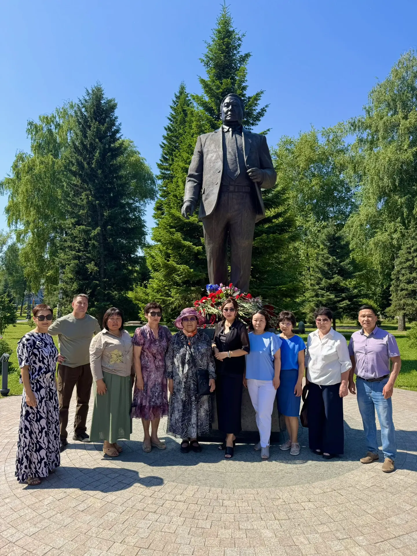 Сегодня, 11 июня, день рождения первого Главы Республики Алтай — Валерия Ивановича Чаптынова. 

Для 