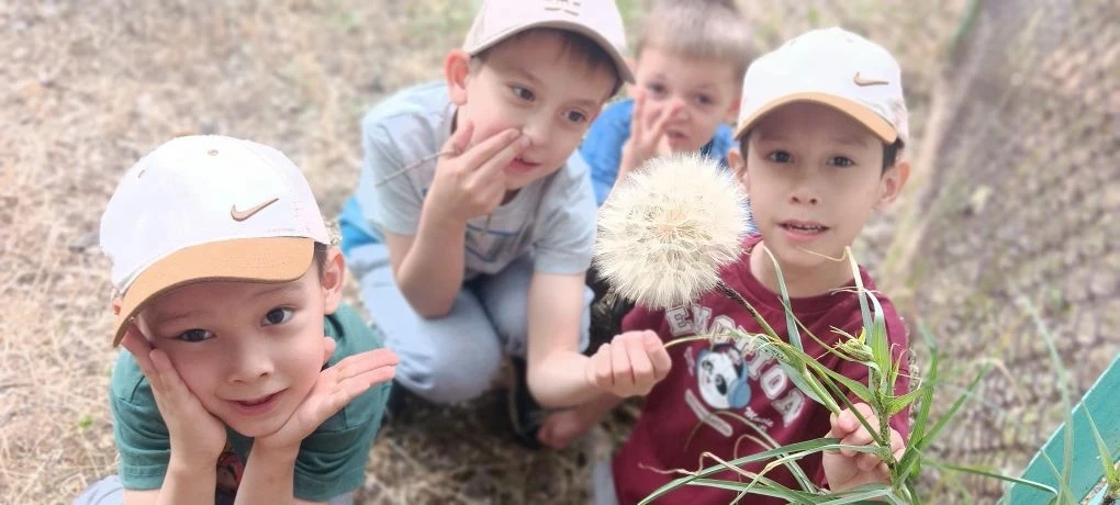 5 июня - Всемирный день окружающей среды 🌿🌏🌝🌻🦋 
В этот день педагоги групп 9 и 6 оформили выста