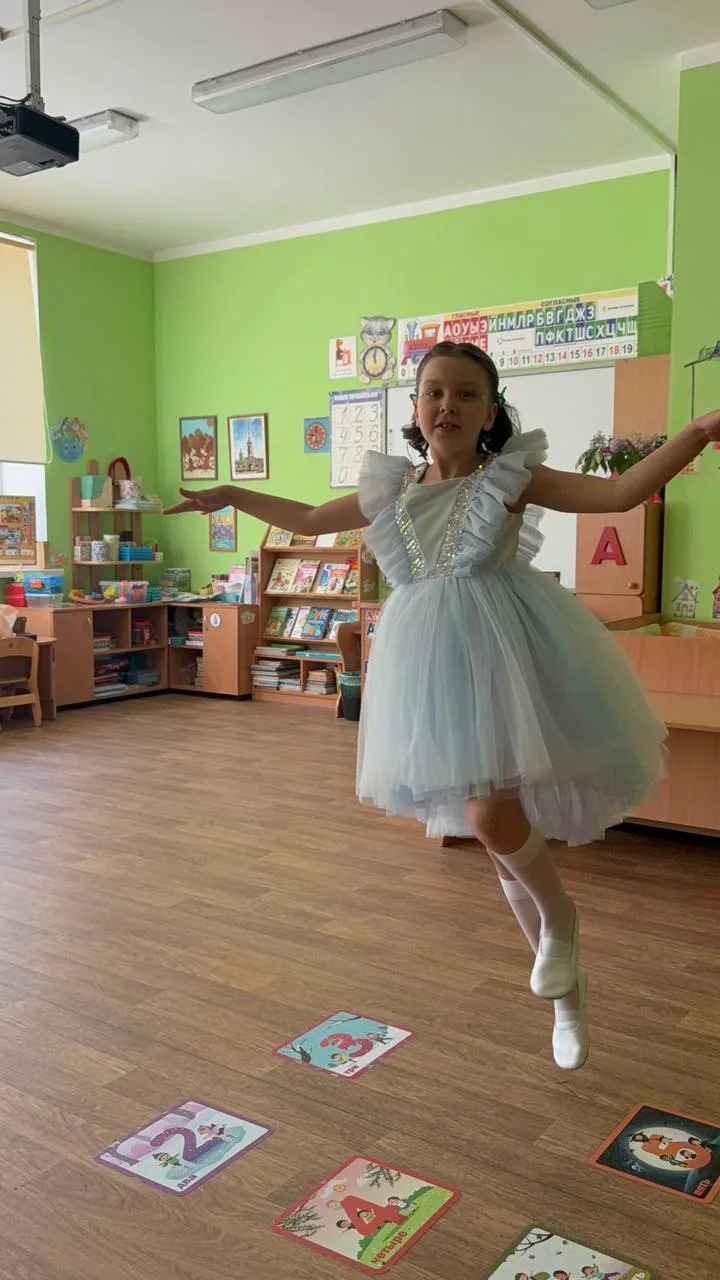 Не знаю куда несётся время. Но за последние полторы недели у нас случился: один выпускной из садика,