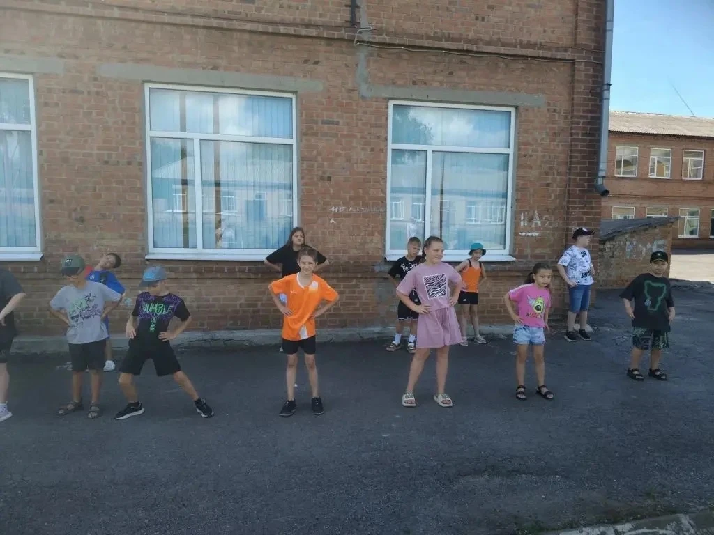 🏆 Спортивно-оздоровительная эстафета под девизом «В здоровом теле — здоровый дух ☀️» объединила все