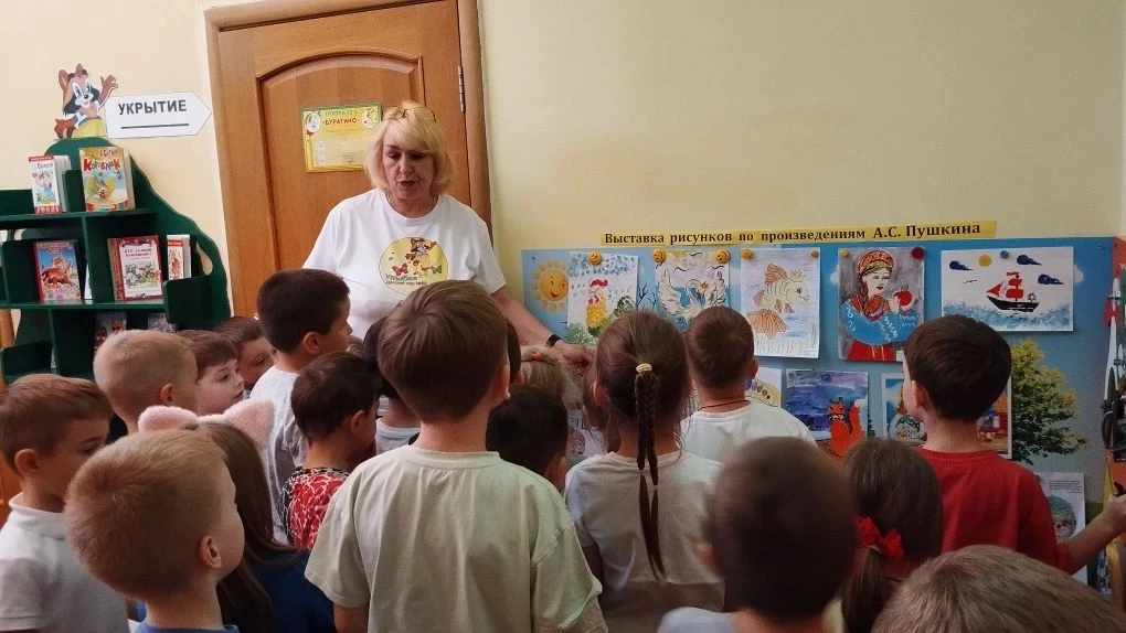 🎉 Сегодня отмечаем день рождения великого русского поэта Александра Сергеевича Пушкина! 📜✨

💫Он п