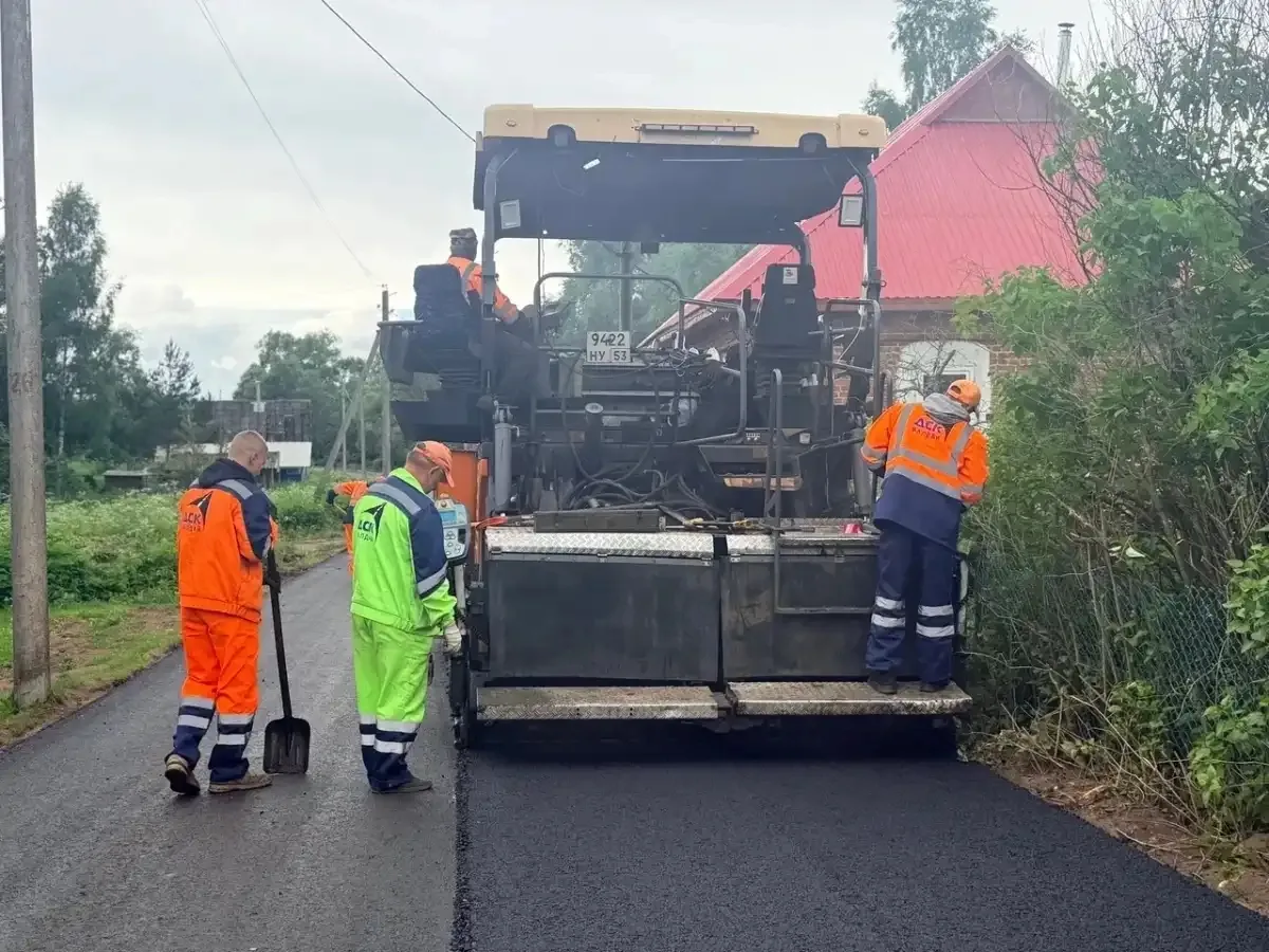Более 18 километров дорог отремонтируют в Демянском округе

На дороге Пески – Красная Горка подрядчи