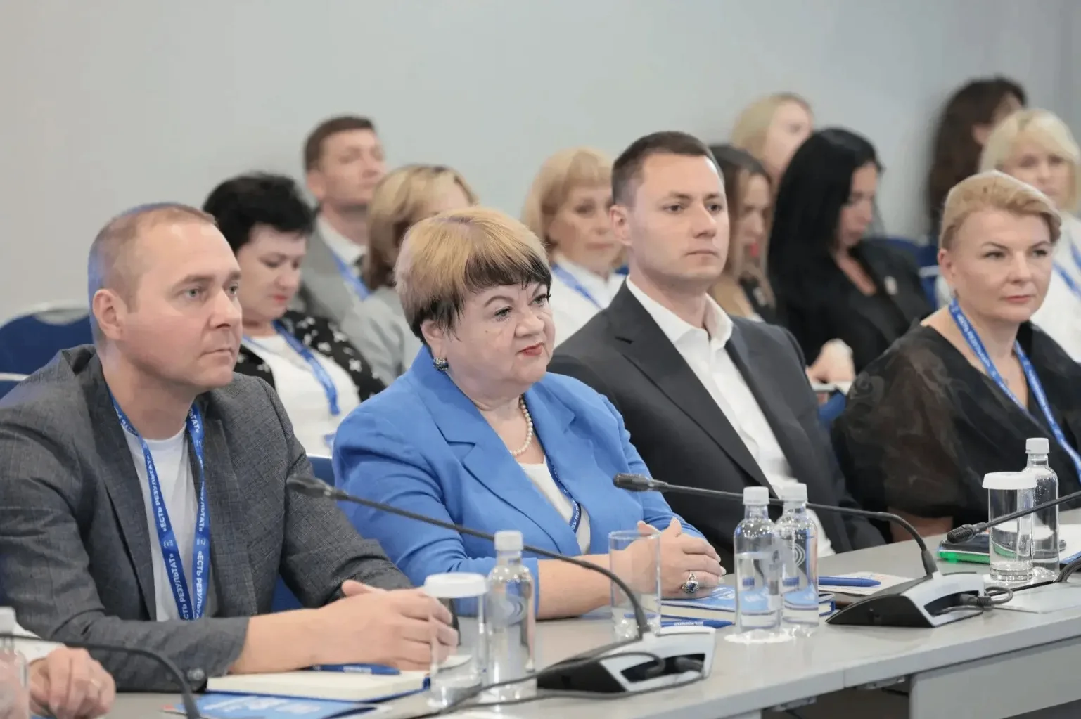 Корпоративная поддержка семей и единая карта пациента: что предлагают включить в Народную программу
