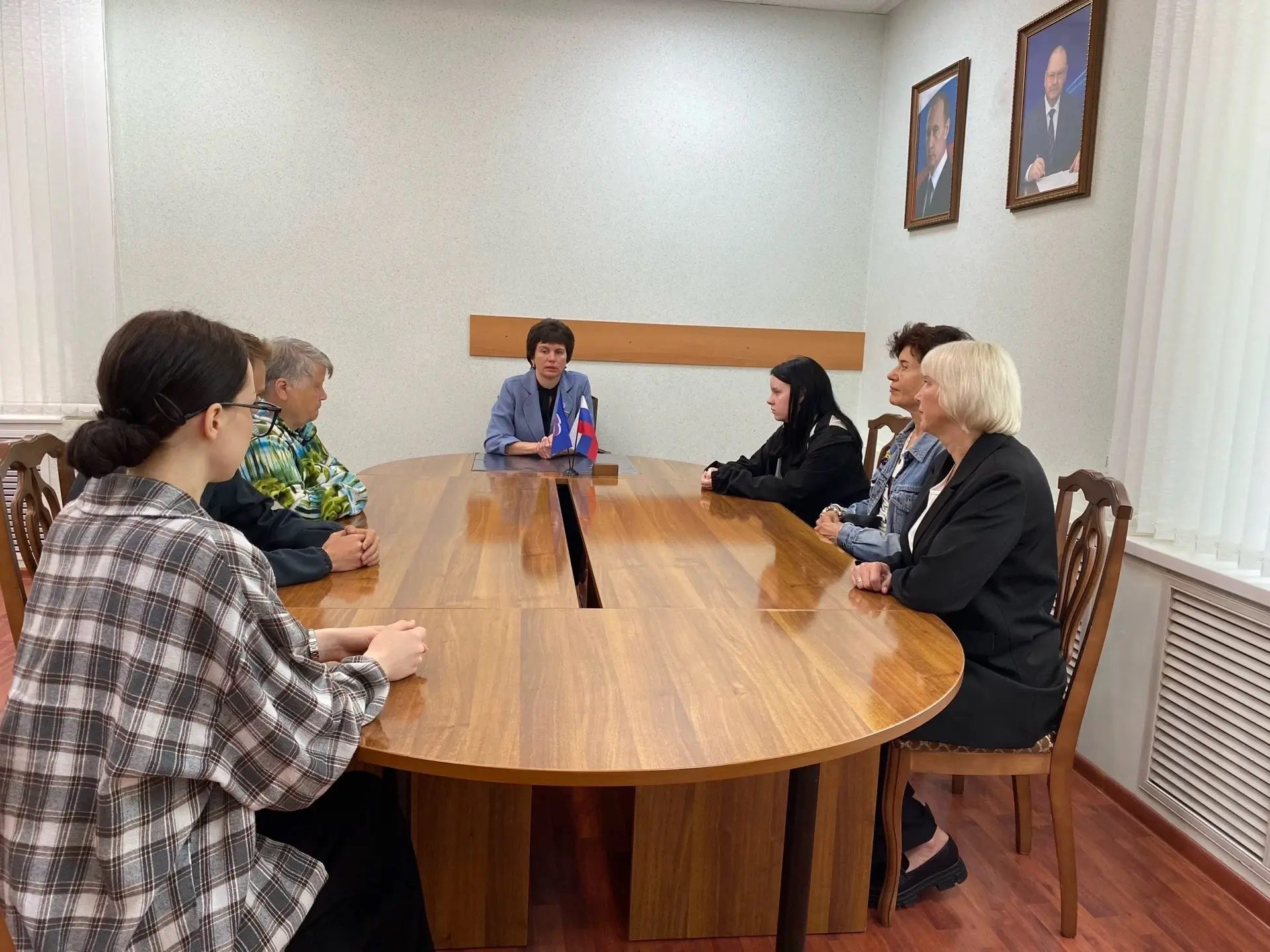 В среду, 17 июня, в администрации Бессоновского района произошло знаковое и по-настоящему трогательн