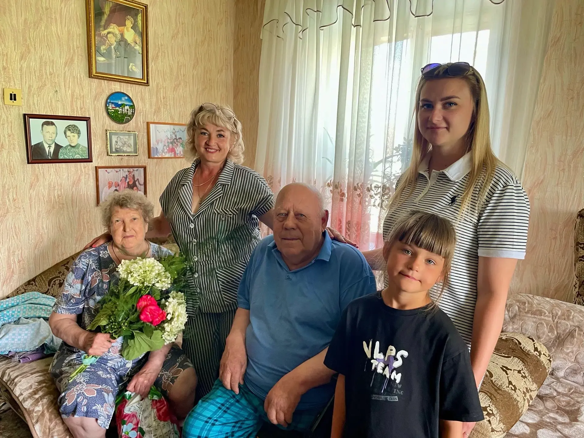 В День семьи, любви и верности глава сельского поселения Новая Бинарадка Буянова Нина Михайловна и с