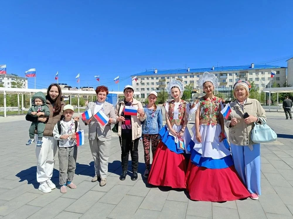 Единством сильна Россия: в Жатае отметили главный государственный праздник
 
В Городском округе «Жат