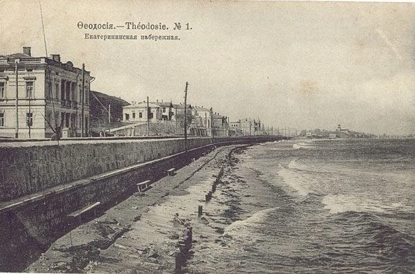 Основанный в 355 году до нашей эры греками - переселенцами из города Милет, Феодосия считается одним