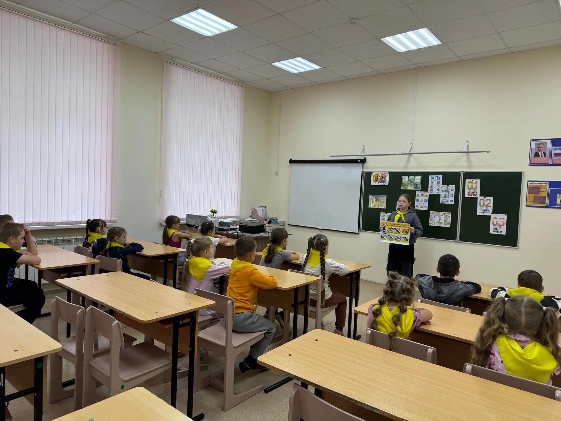 2 июня день для  воспитанников 1 отряда 
"Одуванчики" пришкольного лагеря "Солнышко" начался увлекат