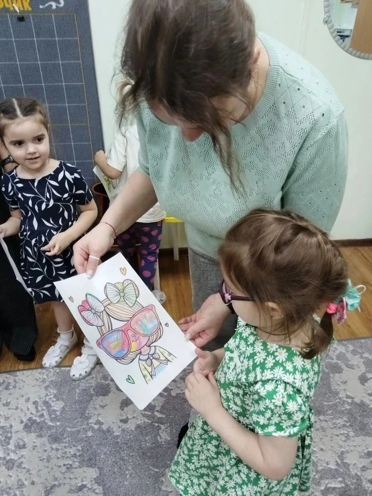 В рамках недели психологии в нашем детском саду прошёл детско-родительский тренинг «Большой мир глаз