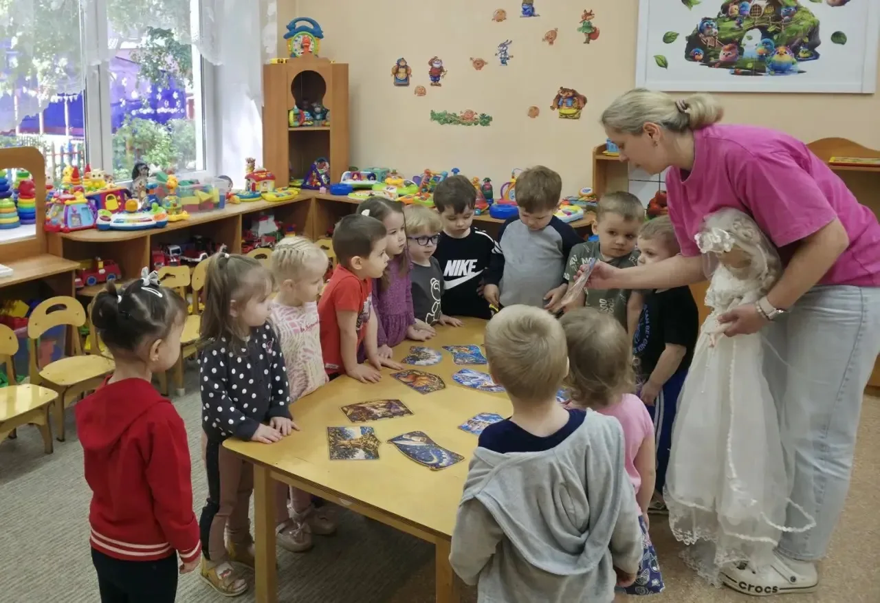 🧩 Дошкольное отделение «Мозаика»

 «Здравствуй, князь ты мой прекрасный! Что ж ты тих, как день нен