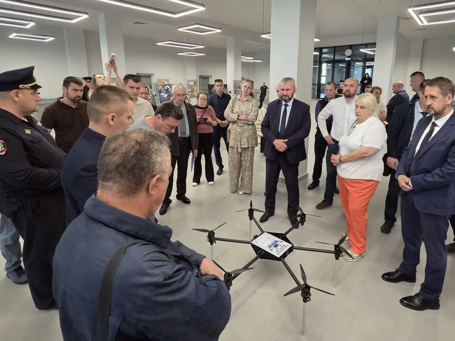 🔸️Сегодня побывал на презентации дронов отечественного производства. Вместе с руководителями муници