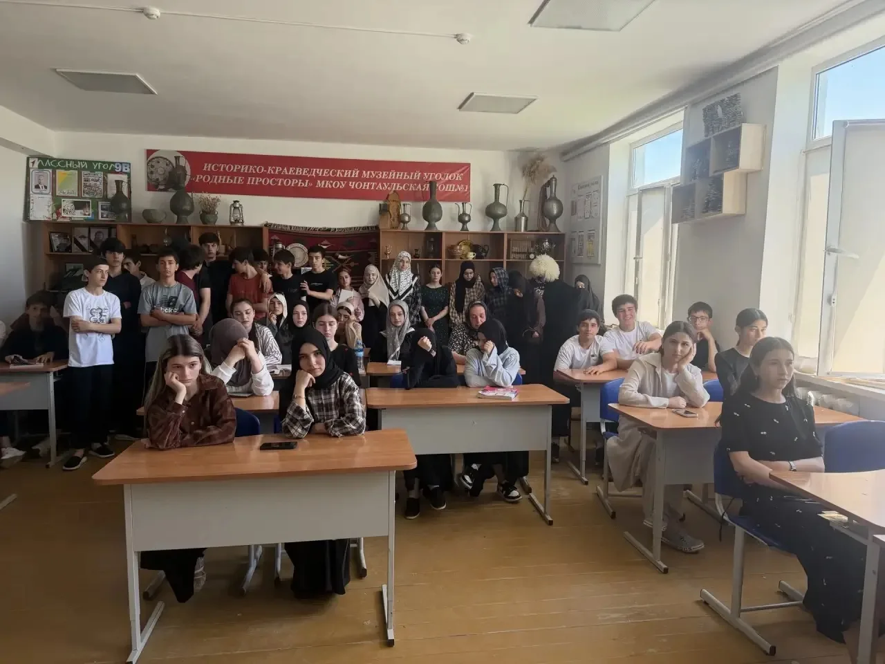 Сегодня в нашей школе для учеников 9-х классов прошёл просмотр фильма «Часы для Веры». Фильм был пос