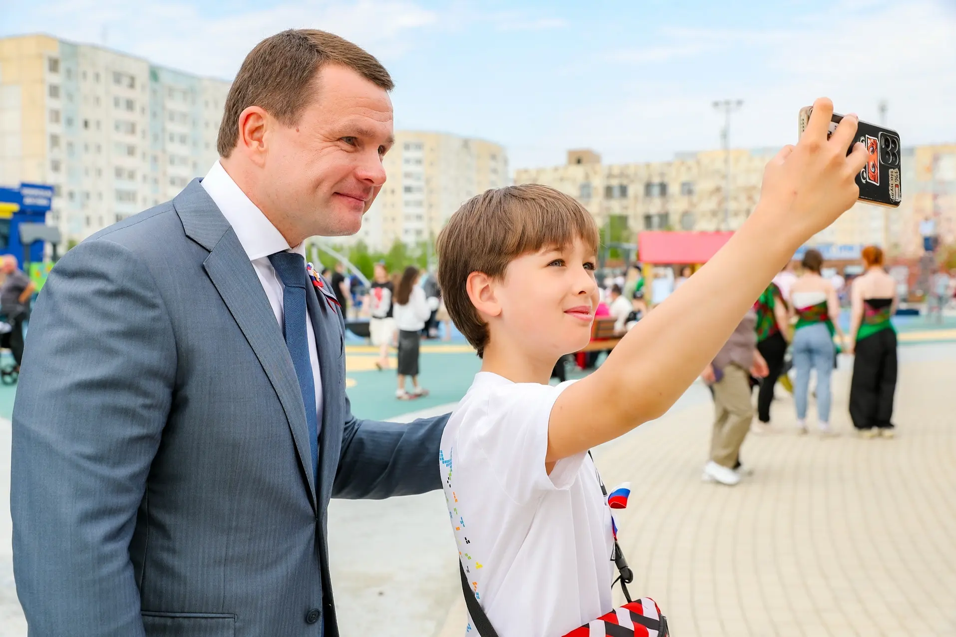 Наступила самая любимая пора для наших детей, а вместе с ней - отдых, яркие краски, путешествия, при