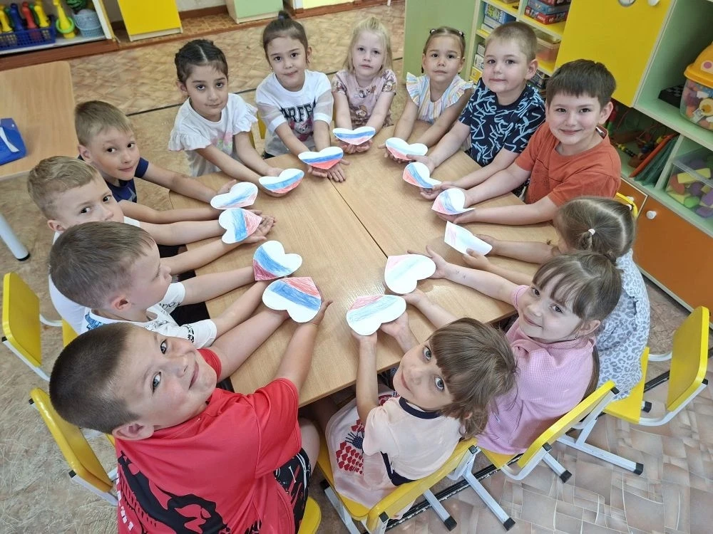 Друзья, с наступающим Днём России!🇷🇺🇷🇺🇷🇺