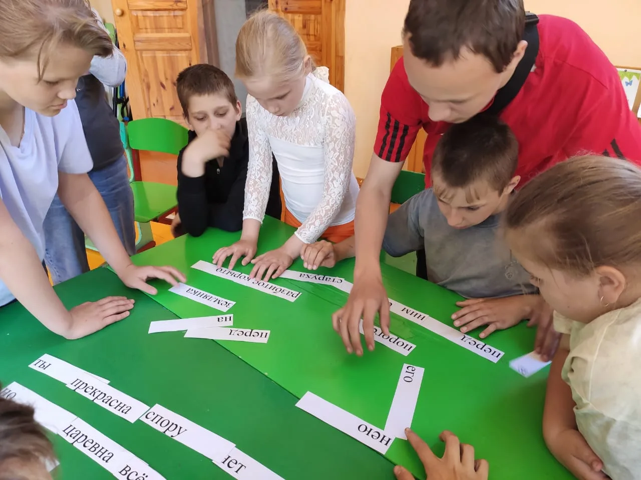 ** Встреча с Пушкиным в летнем лагере: как мы провели день с великим поэтом!**


Лето — это не тольк