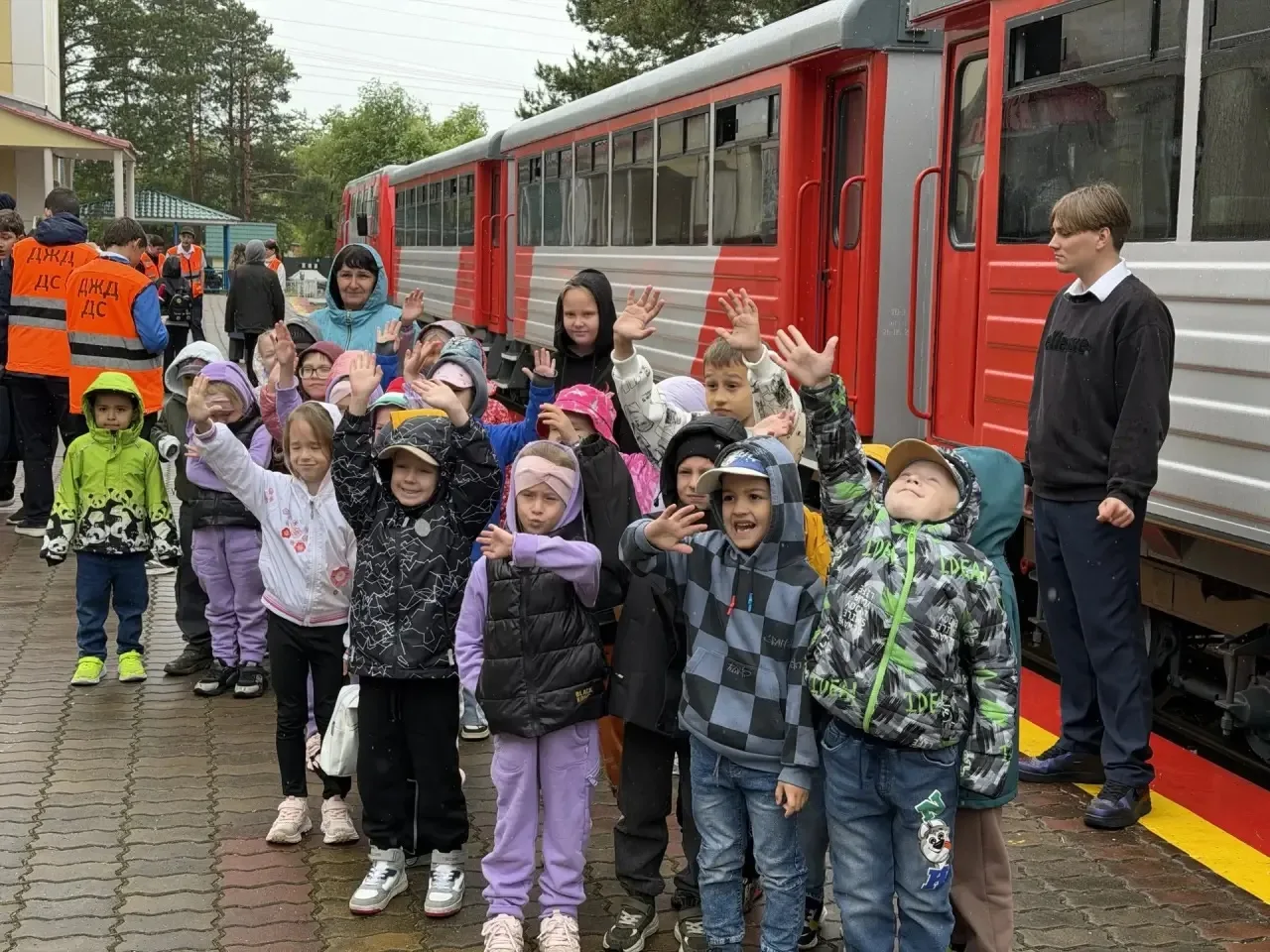 🚉Путешествие в мир профессий: наши старшие дошколята на Детской железной дороге

Вчера для воспитан