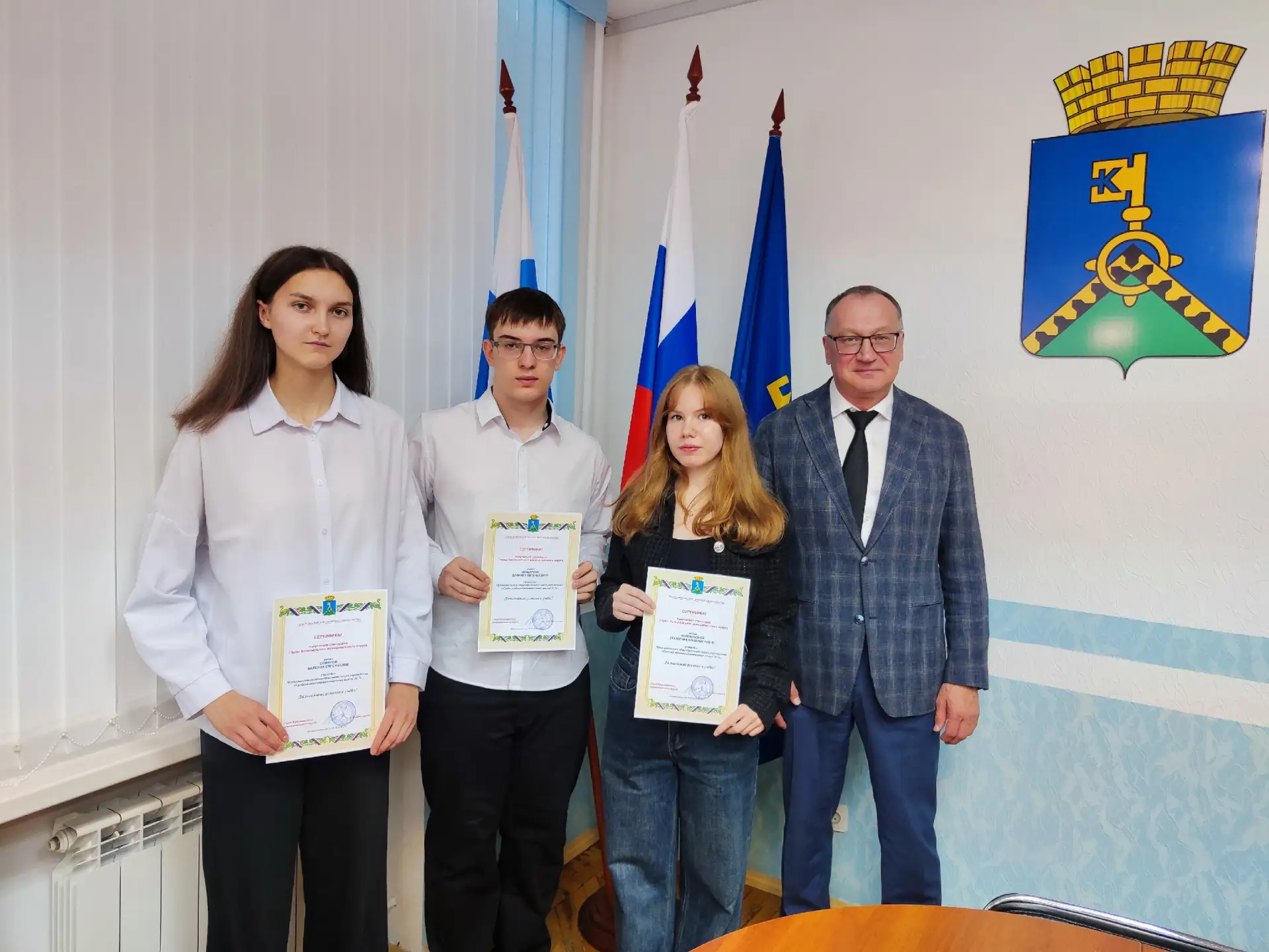 🏆 11 июня состоялось торжественное награждение стипендиатов Главы Качканарского муниципального окру