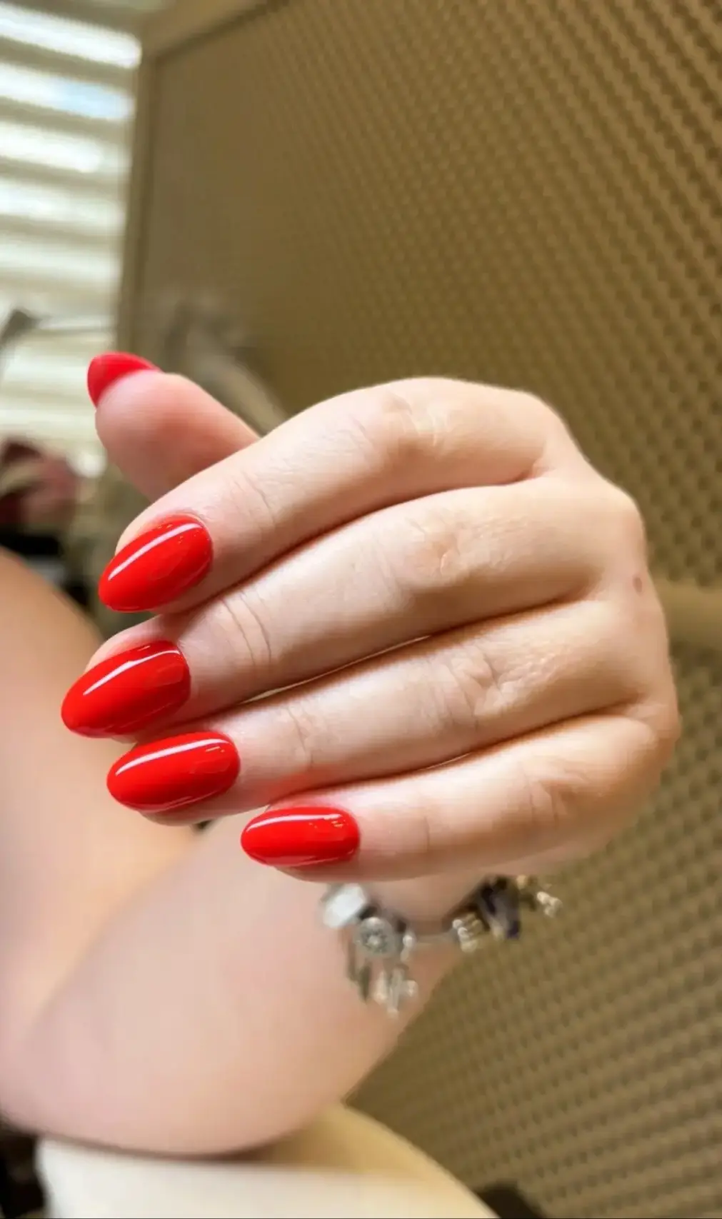 💅 Маникюр — это не просто красивое покрытие, а маленькая деталь, которая помогает чувствовать себя 
