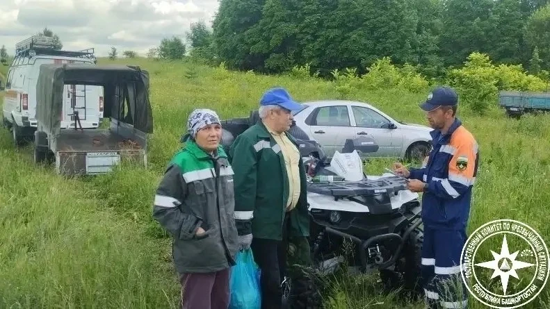 В Башкирии за сутки потерялись два грибника. Пока нашли только  одного. 

64-летний мужчина вместе с