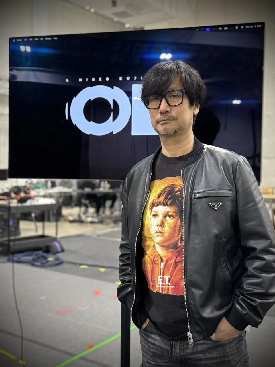 Кодзима стоит на фоне своей игры OD (он над ней не работает)

Напомним, что P.T. 2 должна выйти когд