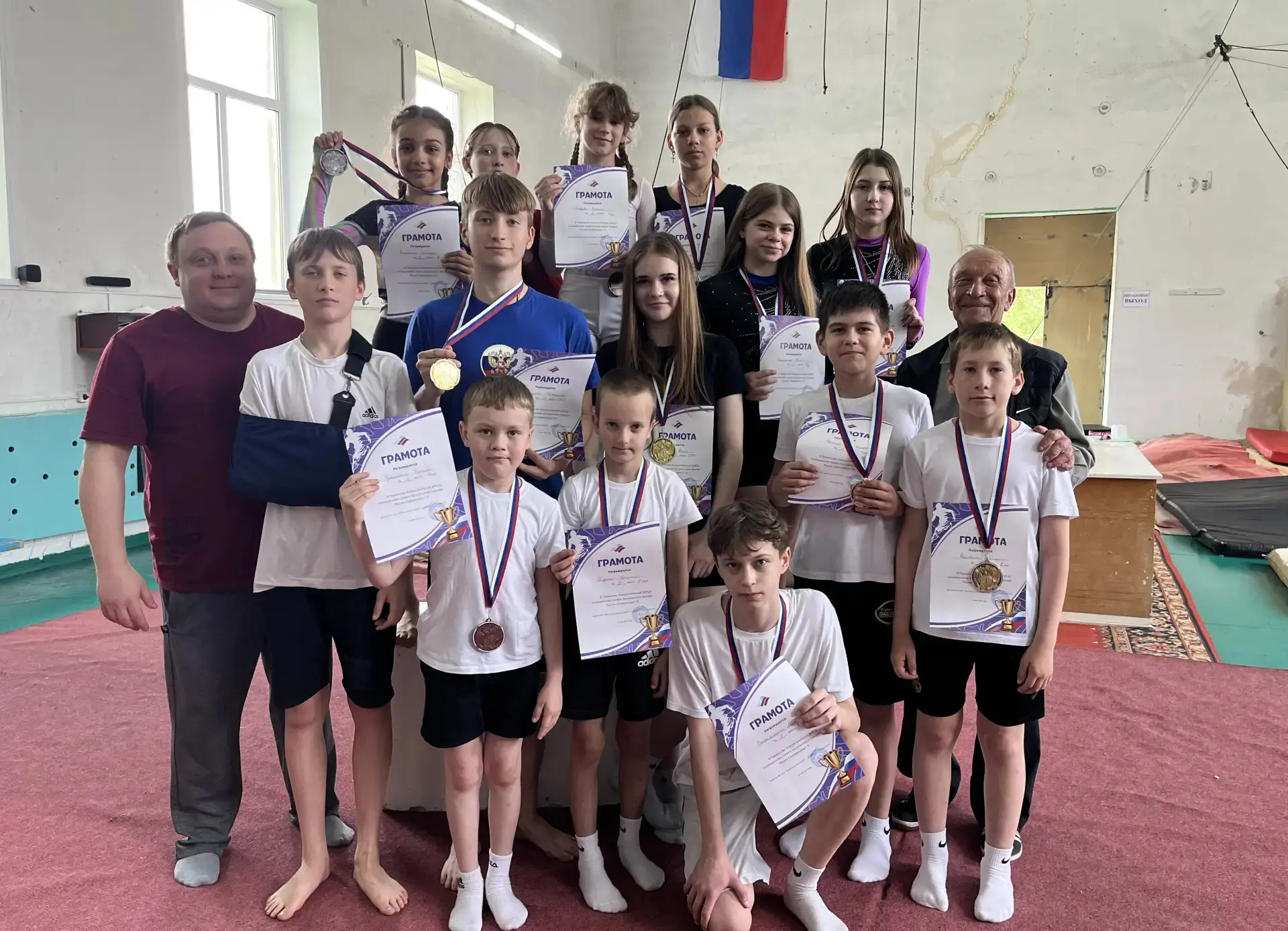 ⭐️15–16 мая в Новорогачинской ДЮСШ прошли региональные соревнования «Звёзды прыжков» и Первенство шк