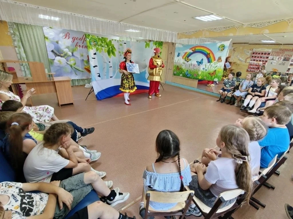 ☀ Среда в лагере «Солнечная Полянка»: творчество, традиции и веселье! ☀

Сегодняшний день получился 