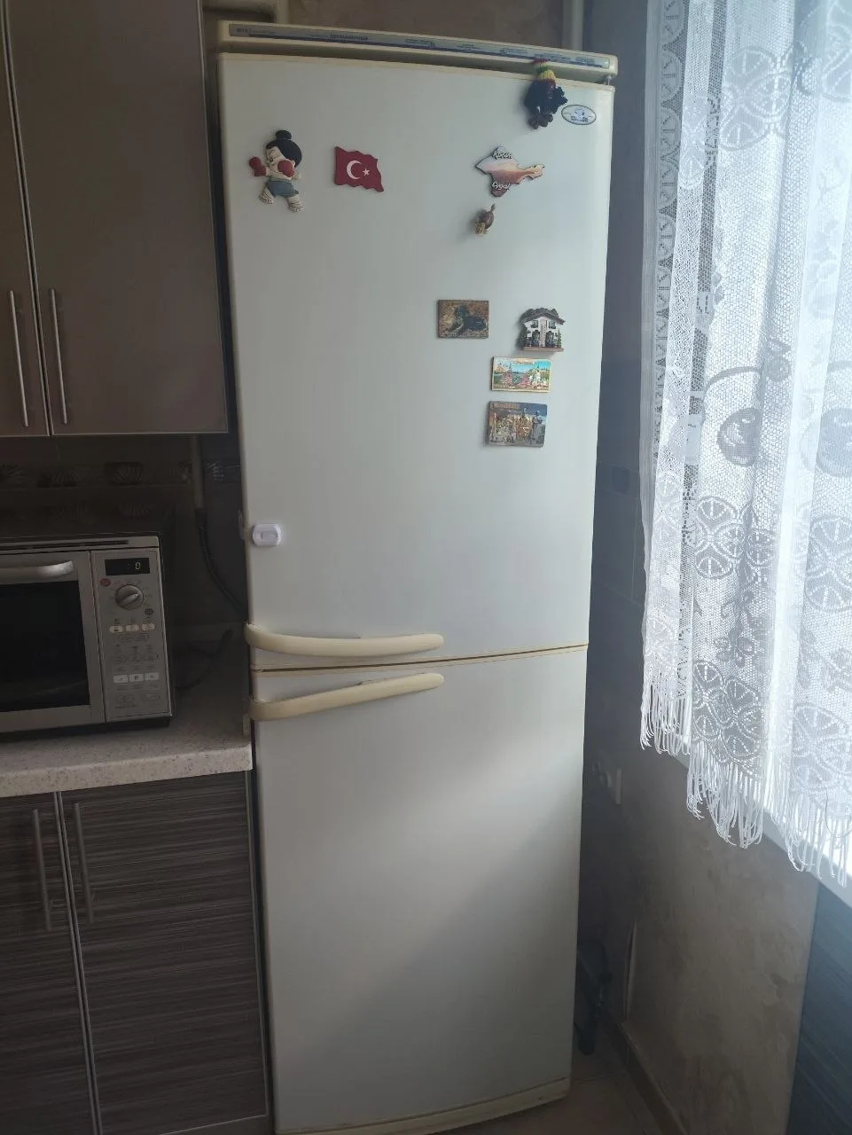 Может кому нужно. Бесплатно. Самовынос-самовывоз