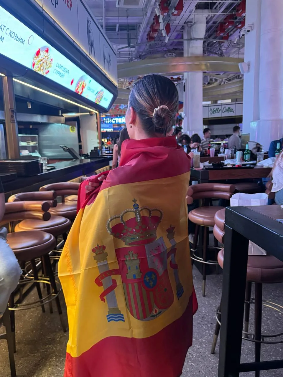 ИСПАНИЯ ВЗЯЛА ЧМ!!!!! 🇪🇸🏆

Если честно, сам финал получился не самым зрелищным. После матча Франц