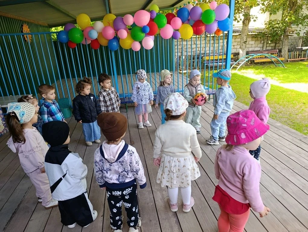 Наступает долгожданное лето, самое любимое время года для всех детей, когда можно вдоволь играть, бе