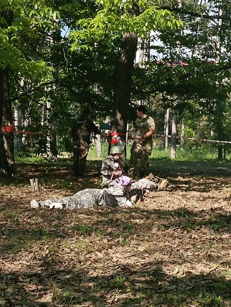 Медики