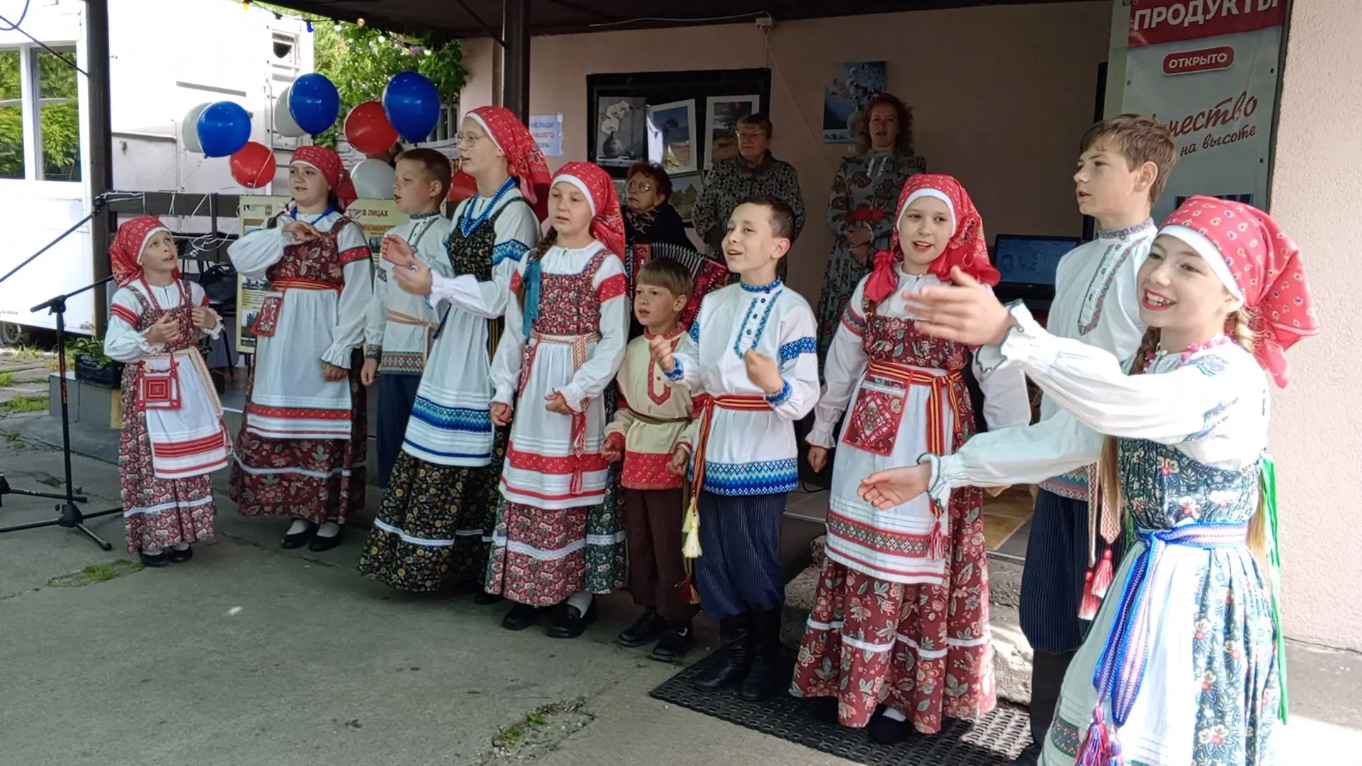 «День соседей» на Балтийской Косе 

14 июня, несмотря на неблагоприятные погодные условия, на Балтий