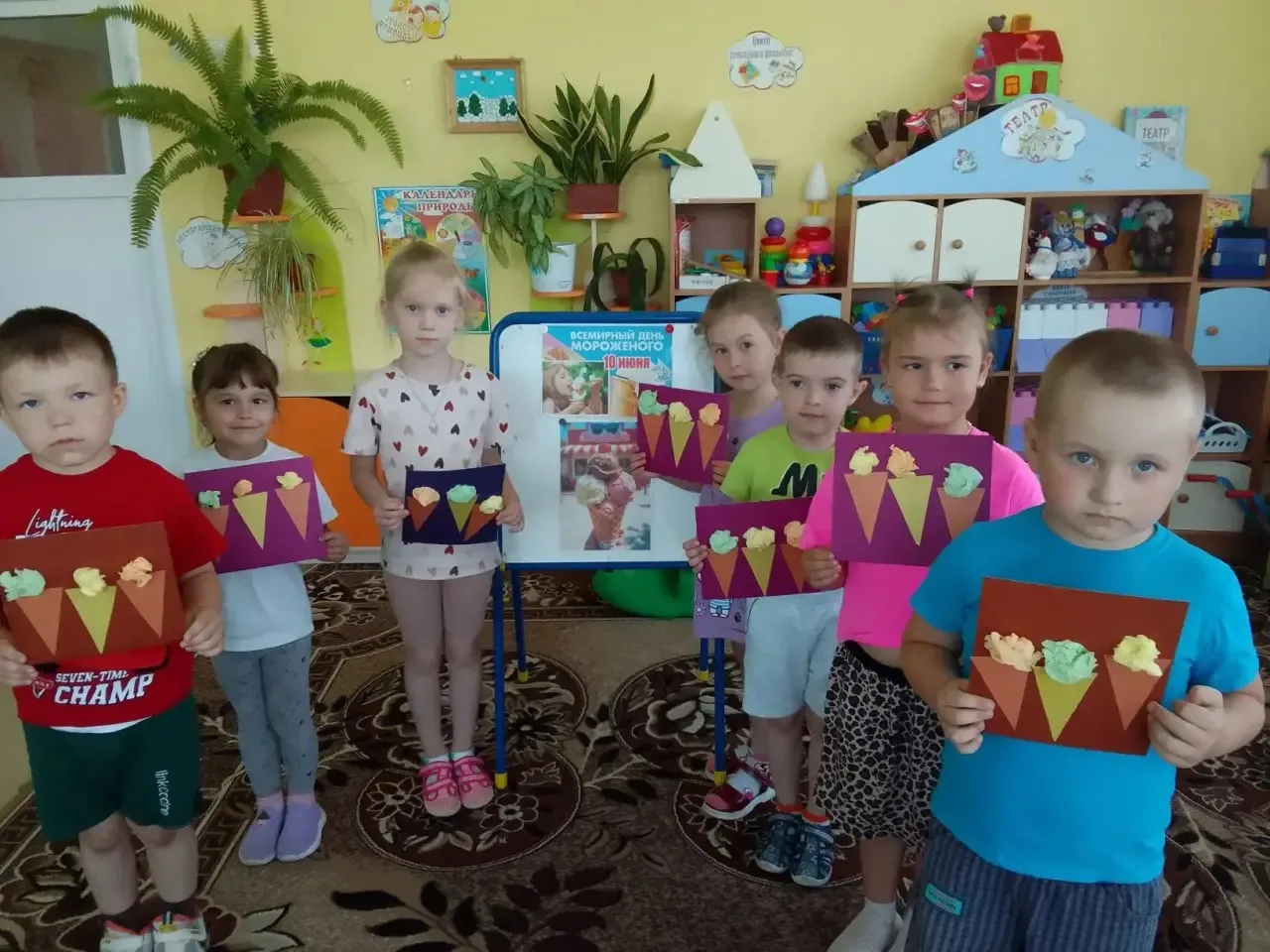 Сегодня в средней группе детского сада " Солнышко"  прошёл день, посвящённый самому любимому лакомст