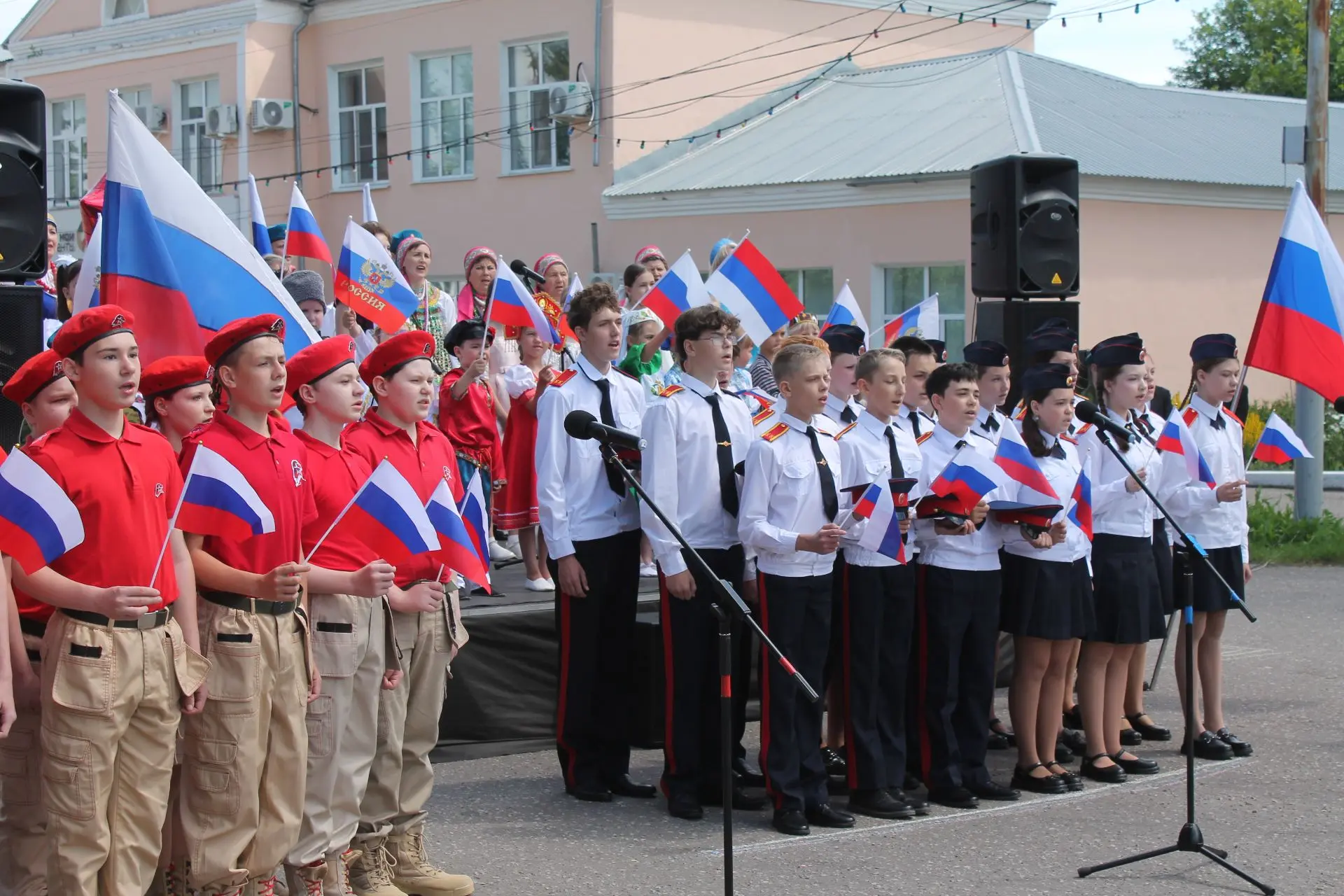 🇷🇺Сегодня Спасский район, как и вся страна, отмечает День России — праздник национального единства