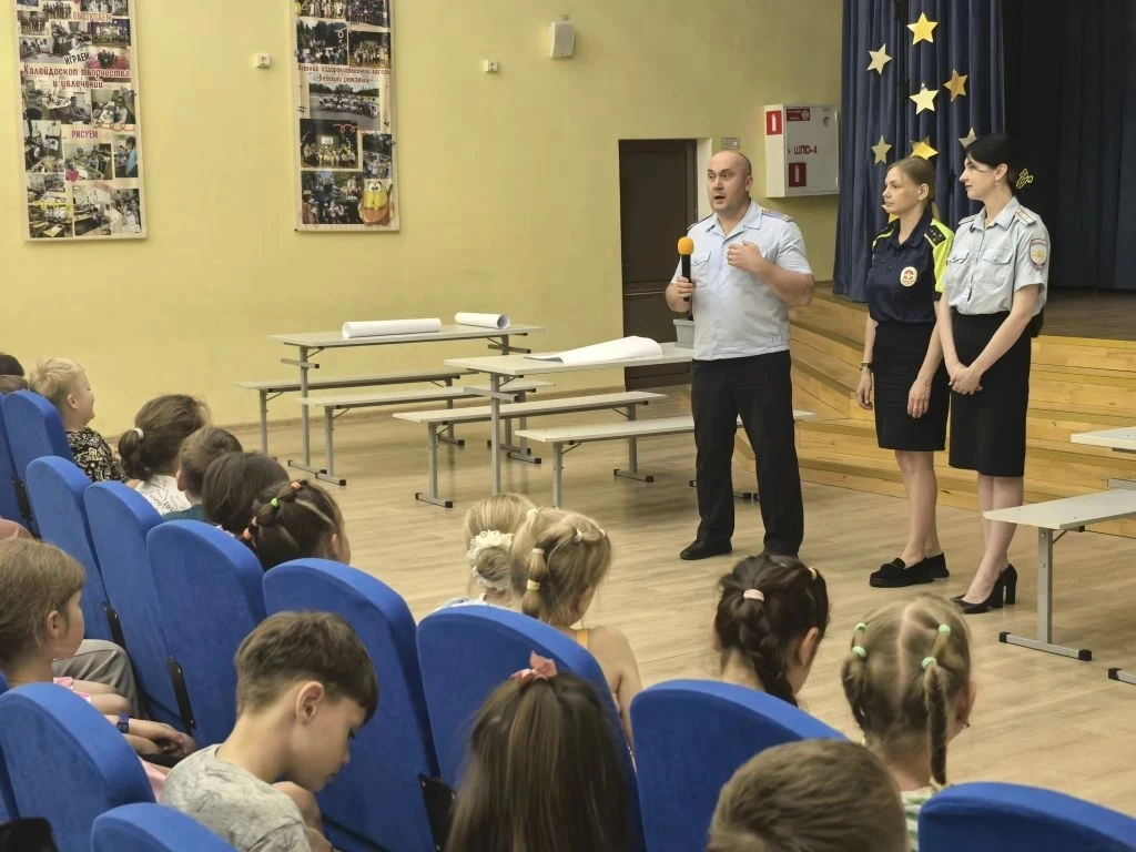 Новости пришкольного лагеря:

Сегодня у нас был Единый день безопасности. Мы провели тренировочную э