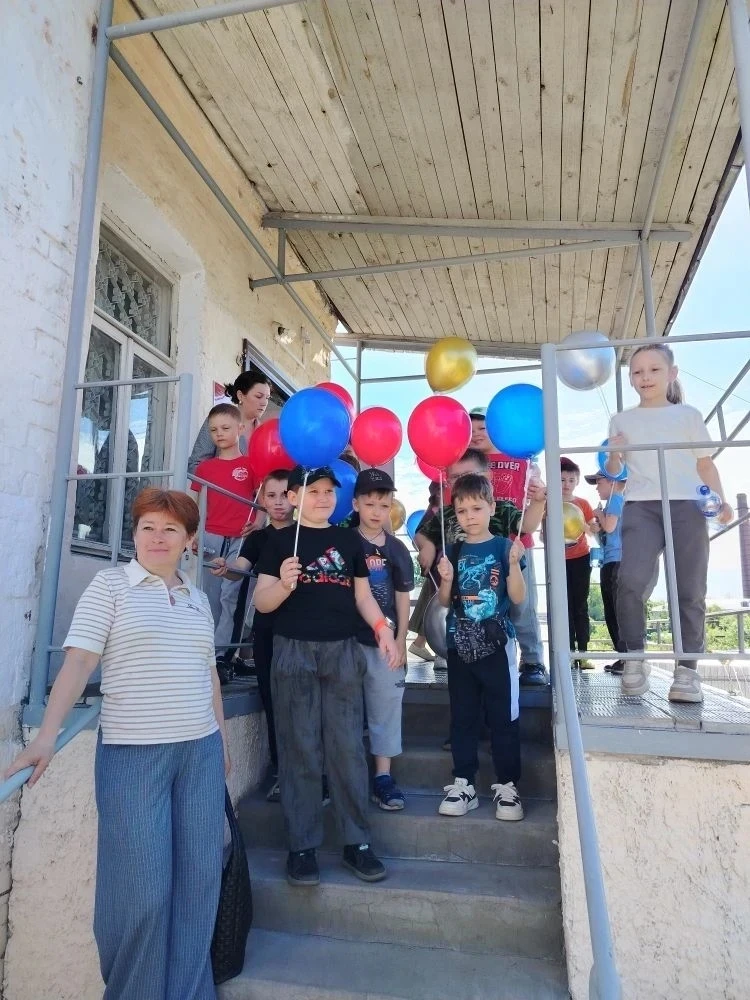💫 А наши первоклассники отправились сегодня в Мстёрский художественный музей на выставку рисунков «