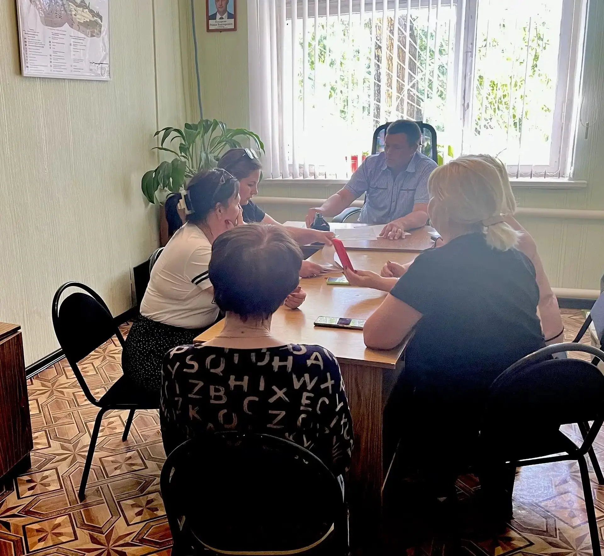 В администрации Большечечуйского МО состоялось совещание с руководителями социальной сферы, на котор