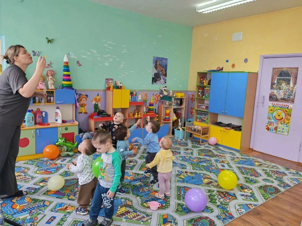 Дети — это золото, дети — это подарок свыше, дети — это смысл жизни. Сегодня как нельзя кстати эти с