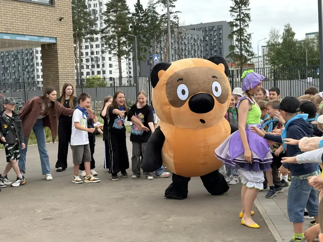 Закрытие лагерной смены «Солнышко» ☀️

Вот и пролетели эти незабываемые дни. Наша смена подходит к к