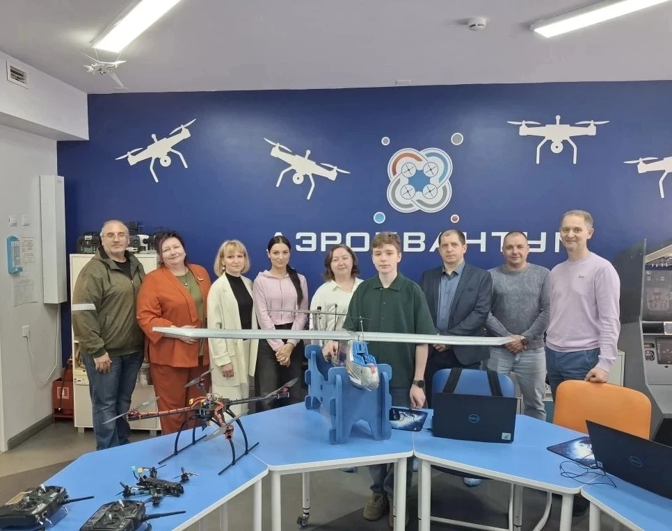 💡Кванториум и партнеры: строим мост в будущее

🔎 В детском технопарке «Кванториум Магадан» состоял