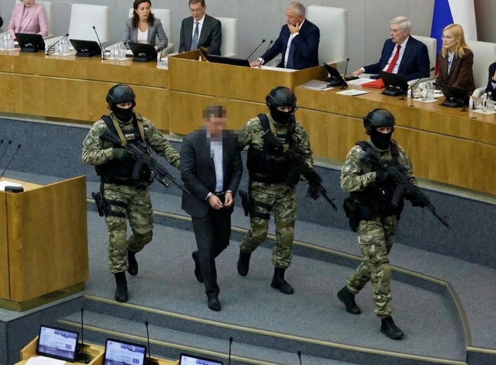 ‼️ЭТОТ ПРЕСТУПНИК ГОТОВИЛ СДАЧУ РОССИИ
👉 [ССЫЛКА НА ВИДЕО С ЗАДЕРЖАНИЕМ]

У нас только что появилос