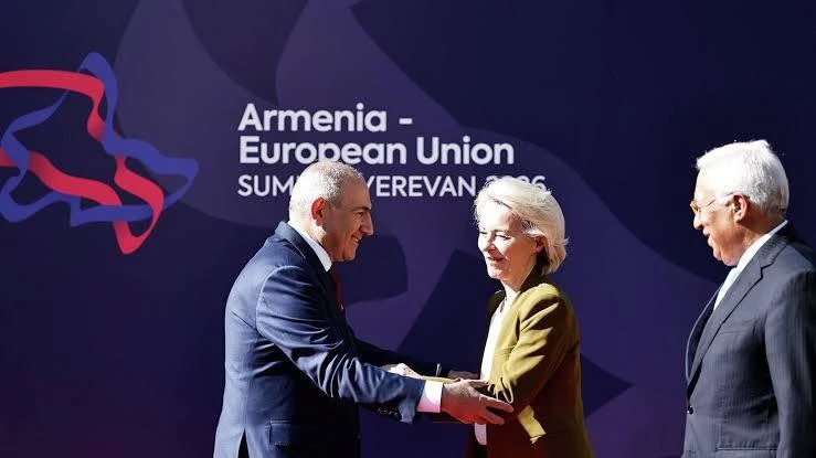 ❗️ЕС применит к Армении опыт Украины, заявила Урсула фон дер Ляйен

На следующей неделе в Ереван при