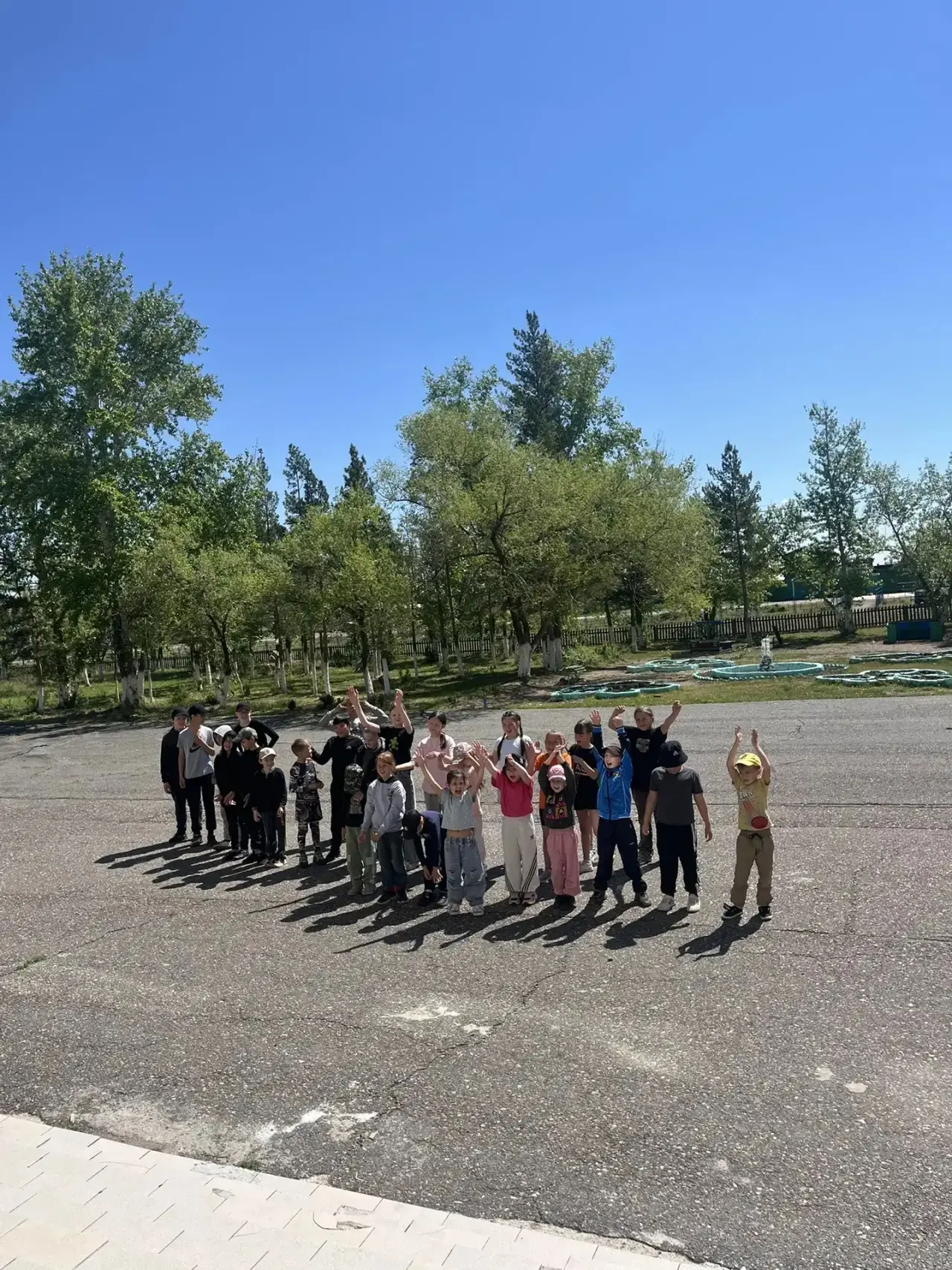 «Капитошка» зовёт! Наше самое весёлое лето начинается!

Тишина школьных коридоров сменилась звонким 