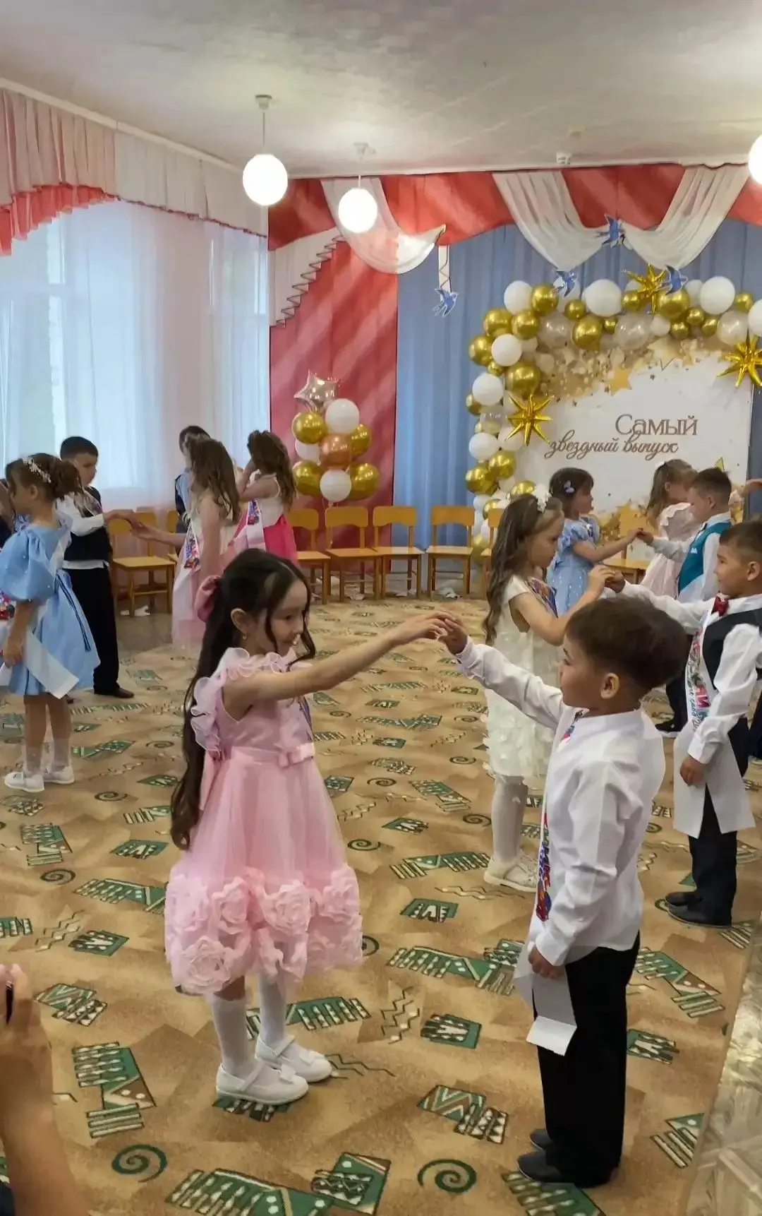 Выпускной в детском саду — это не просто праздник, а важное и трогательное событие, первая значимая 