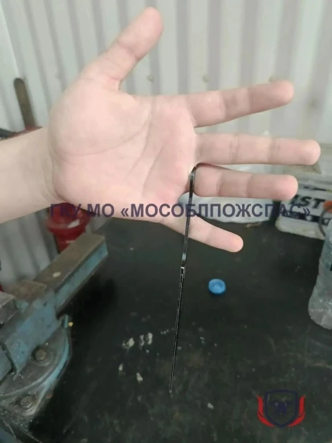 🛟 В Мытищах спасатели освободили палец подростка, застрявший в отверстии ножа

Из любопытства подро